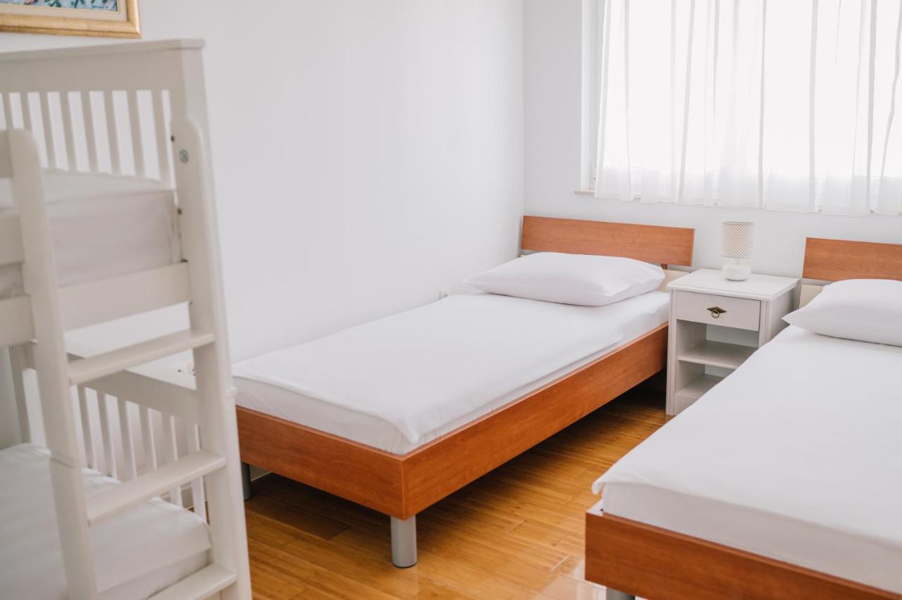 Apartman Petra Traù Esterno foto