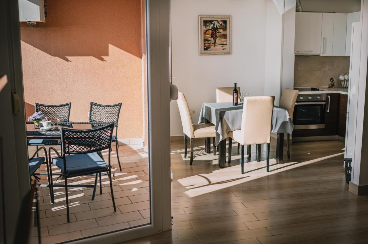 Apartman Petra Traù Esterno foto